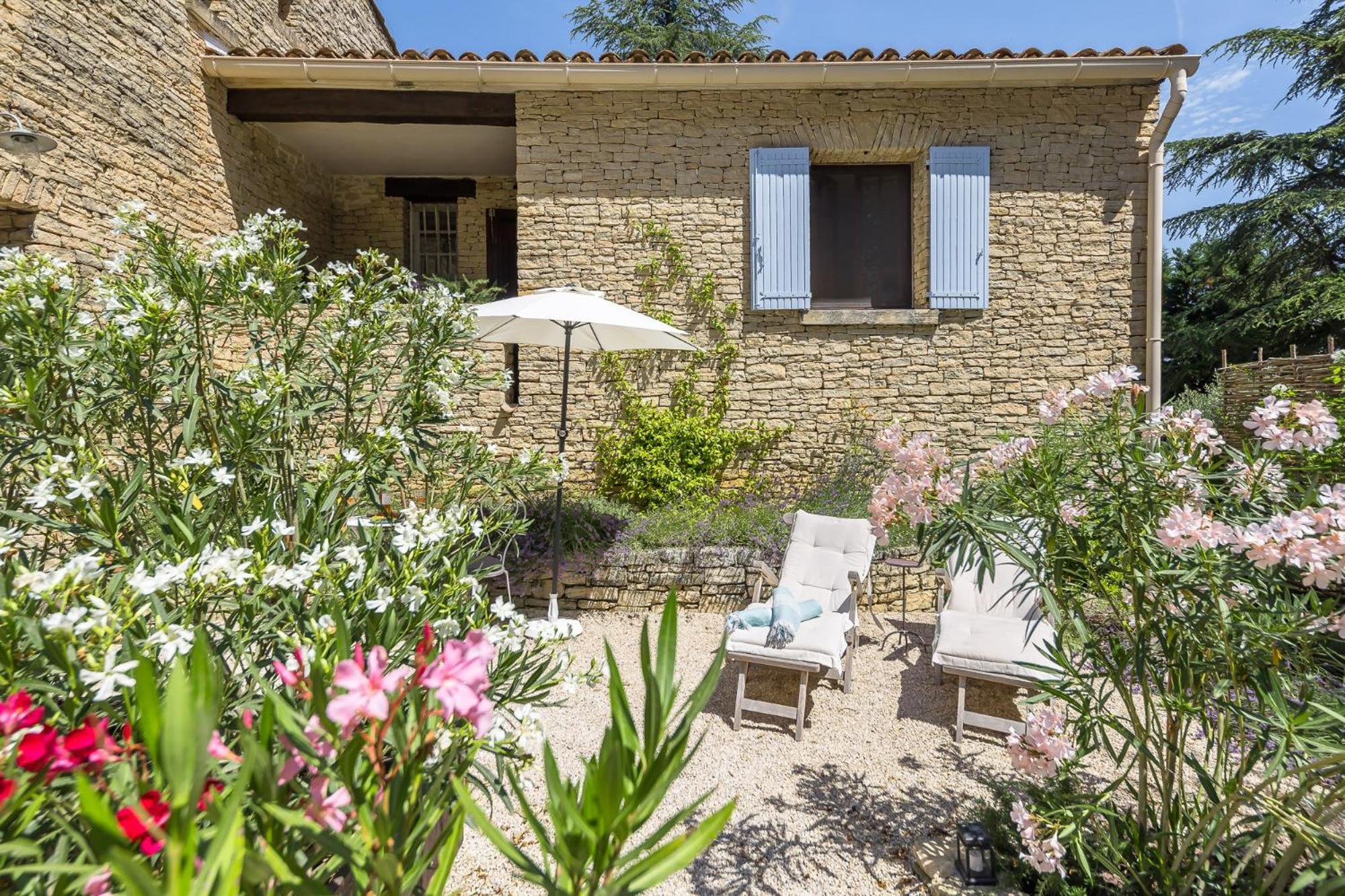 Couette-café De Caroline Gargas (Vaucluse)